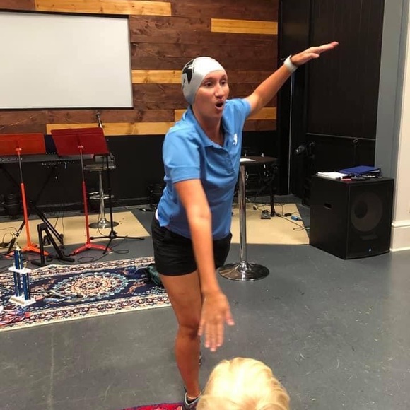 Meet your Posher, Jennifer - Picture 8 of 13